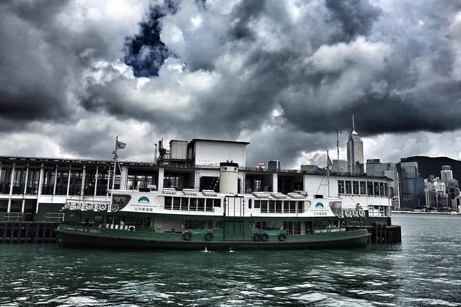 Custom private tour of Hong Kong Island - Half day - The guide experience: where flexibility becomes real value