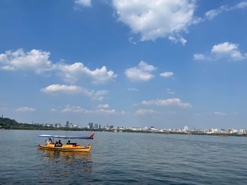 Customized Hangzhou Guided Tour Based on Your Interests - West Lake morning, with calm walks and optional boat time