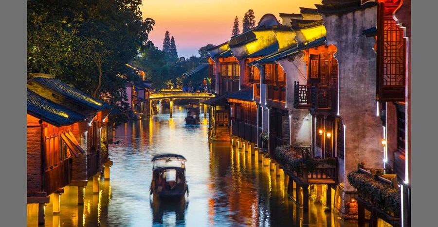 Delve into Wuzhen Water Town: Private Tour from Shanghai - East Gate (Dong Zha) and West Gate (Xi Zha): How the Day Gets Shape