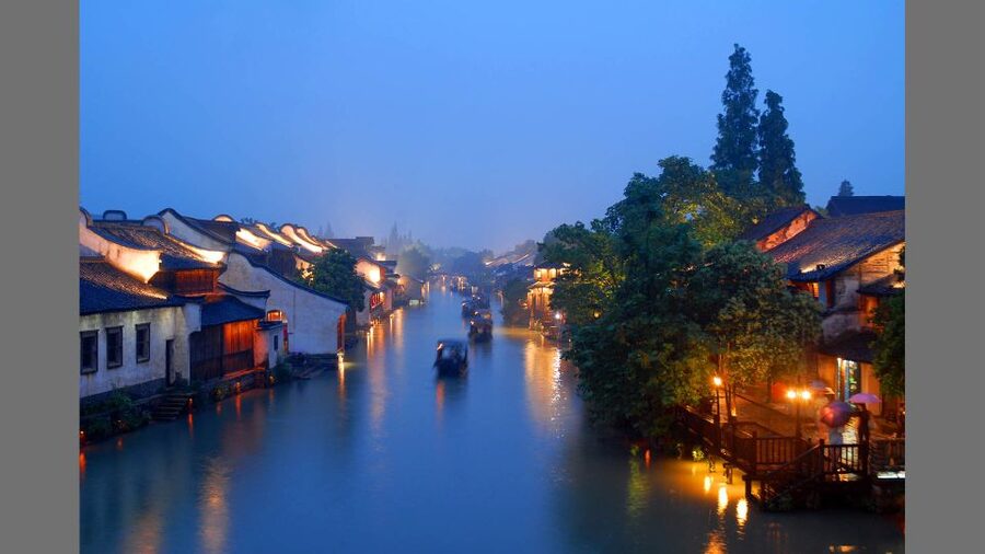 Delve into Wuzhen Water Town: Private Tour from Shanghai - Streets, Stone-Arched Bridges, and Sunset Timing You Can Use