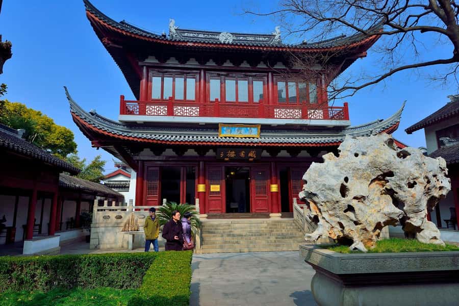 Discover Off Beaten Route--Shanghai Old City Town - Food Tasting You Can Aim For, From Soup Dumpling Style to Stick Rice Roll