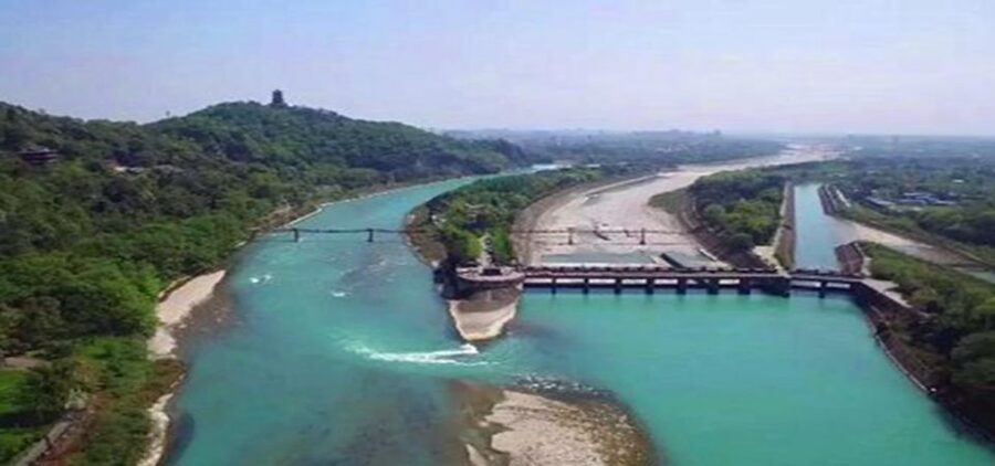 Dujiangyan panda base and irrigation system park day tour - Transportation and comfort: private car changes the whole day