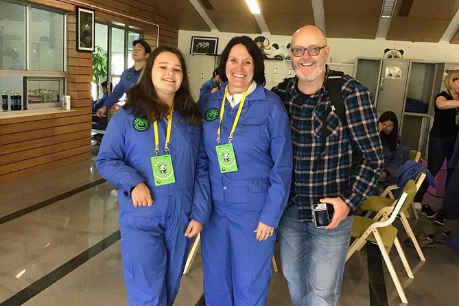 Dujiangyan Panda Volunteering Experience with Lunch - Lunch in the staff canteen: a real break, not a rushed stop