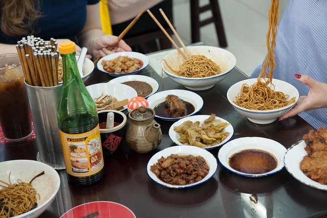 Early Bird Shanghai Street Breakfast Tour And Visit Fabric Market - Fabric market visit, tailor-made shopping in one stop