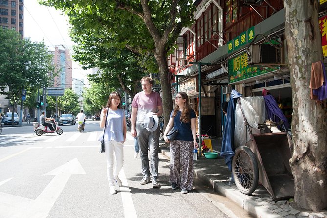 Early Bird Shanghai Street Breakfast Tour And Visit Fabric Market - Yu Garden and the tea ceremony reset