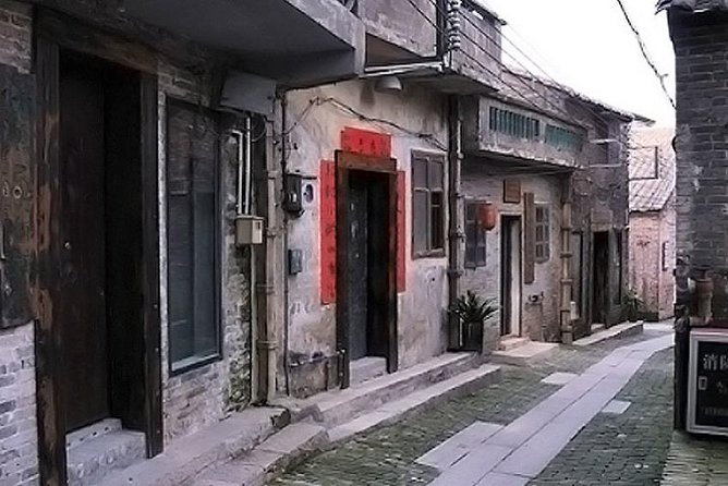 Foshan Cultural One Day Tour including Ancestral Temple & Nanfeng Ancient Kiln - Nanfeng Ancient Kiln: Watch Potters Work, Then Try the Wheel