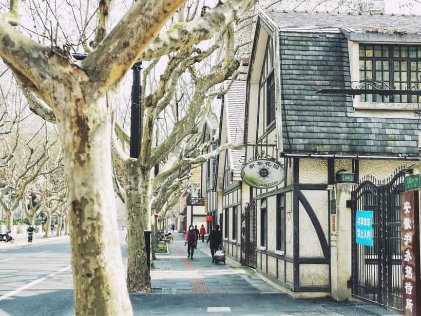 French Concession Walking Tour with Real Local - Walking the classic avenues: Middle Huaihai Road and the 1920s neighborhood feel