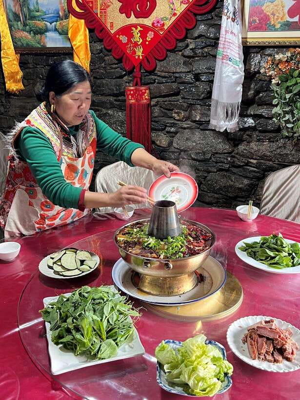 From Chengdu: Tibetan Village Live as a Tibetan Day Tour - Key Things You’ll Do on This Tibetan Village Day Tour