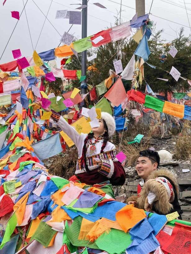 From Chengdu: Tibetan Village Live as a Tibetan Day Tour - Bonfire party and barbecue: warmth, camaraderie, and the end of a long day