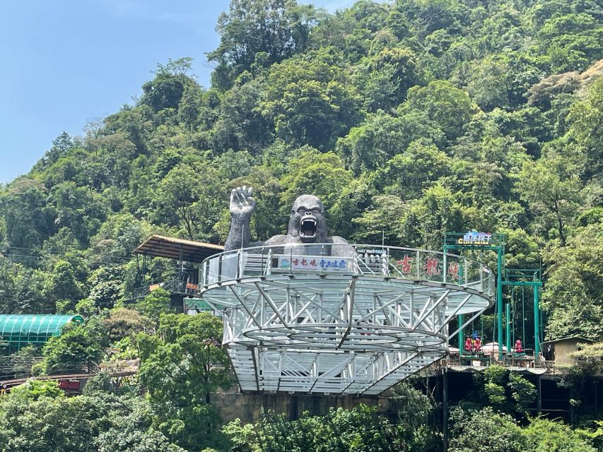 From Guangzhou: Gulong Canyon Private Day Tour - Lunch in Qingyuan: A Local Meal Built Into the Route