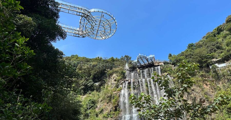 From Guangzhou: Gulong Canyon Private Day Tour - Private Group and Guide Value: Mango, English, and Cultural Context