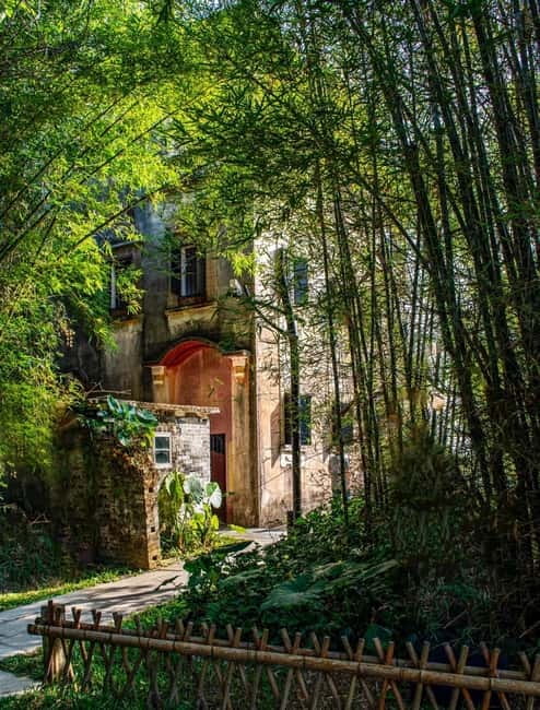 From Guangzhou: UNESCO Watchtowers & Ancient Villages Tour - Majianglong Village (optional): bamboo shade, canals, and calmer Diaolou