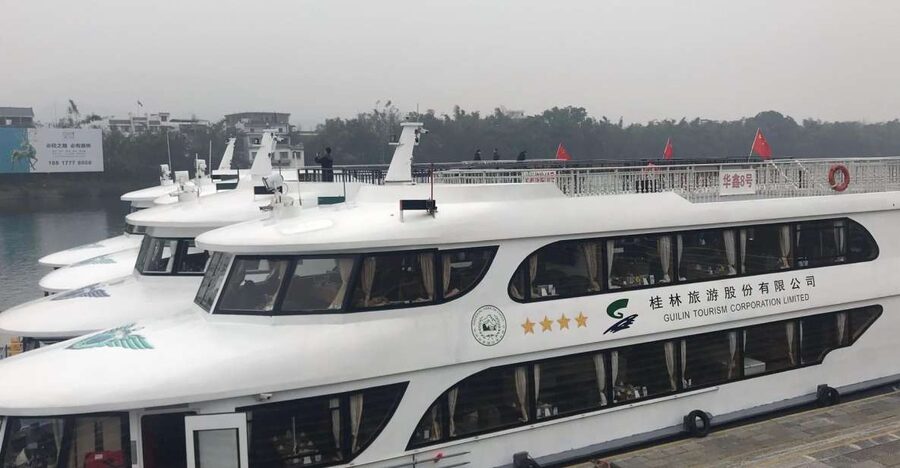 From Guilin: 4 Star Luxury Li River Cruise with Buffet Lunch - Buffet lunch on the ship: plan for filling, not fancy