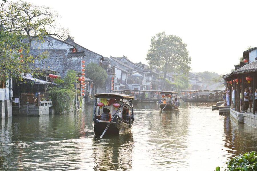 From Shanghai: Private Zhujiajiao Tour with Boat Ride - When to go and how to handle crowds