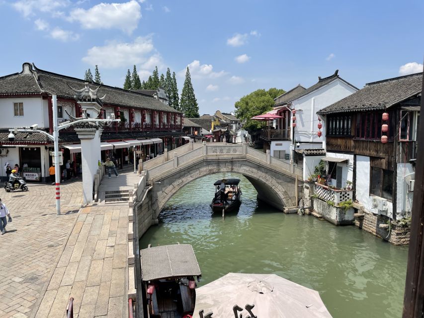 From Shanghai: Private Zhujiajiao Tour with Boat Ride - What private touring changes for you (and why people love the guides)