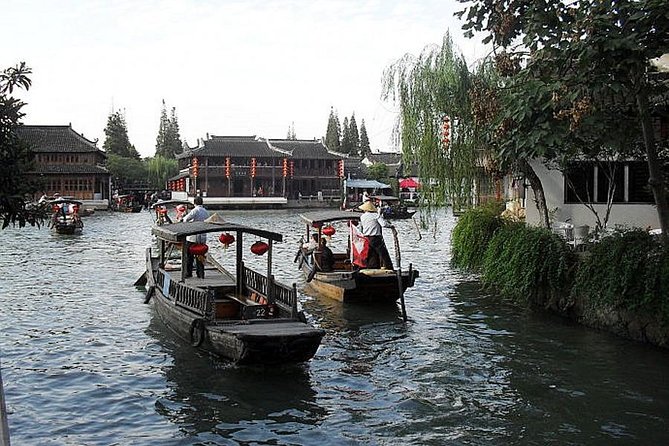 From Shanghai: Zhujiajiao Water Town Private Tour with Boat Ride - Zhujiajiao’s Ming and Qing streets, minus the stress
