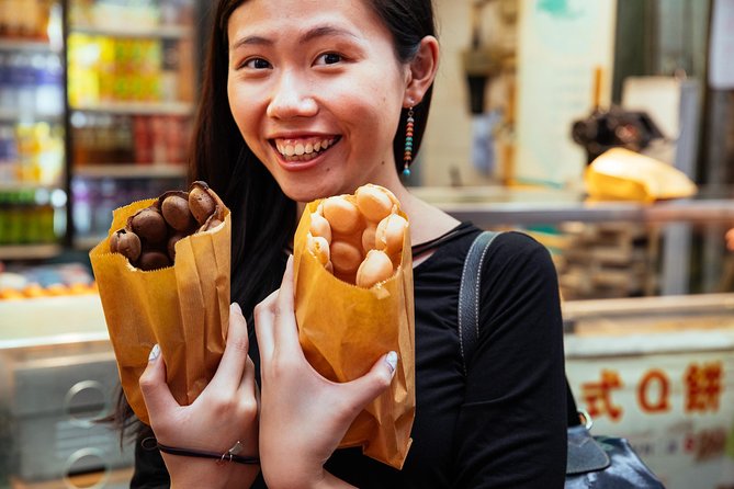Full Coverage Hong Kong Private City Tour - Man Mo Temple: serenity, ritual watching, and a slower pace