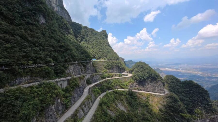 Full-Day Private Tour of Tianmen Mountain - Tianmen Mountain Temple: a pilgrimage site with real staying power