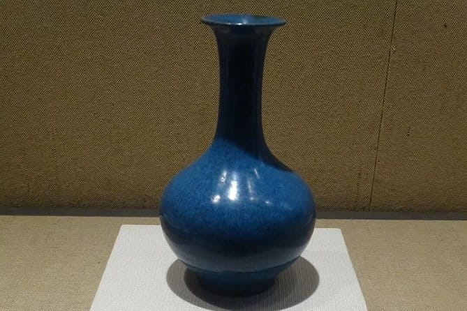 Full-Day Private Tour Panjiayuan Antique Market and Beijing Capital Museum - Panjiayuan Antique Market: shopping with a wish list, not blind wandering