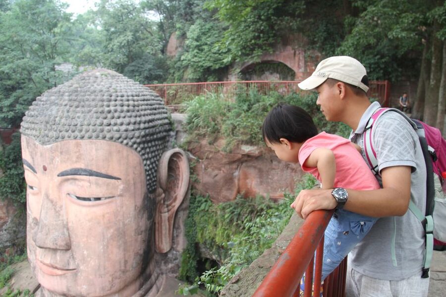 Full-Day Tour of Leshan's Giant Buddha from Chengdu - Lingyun Temple and Museum: the story behind the carving