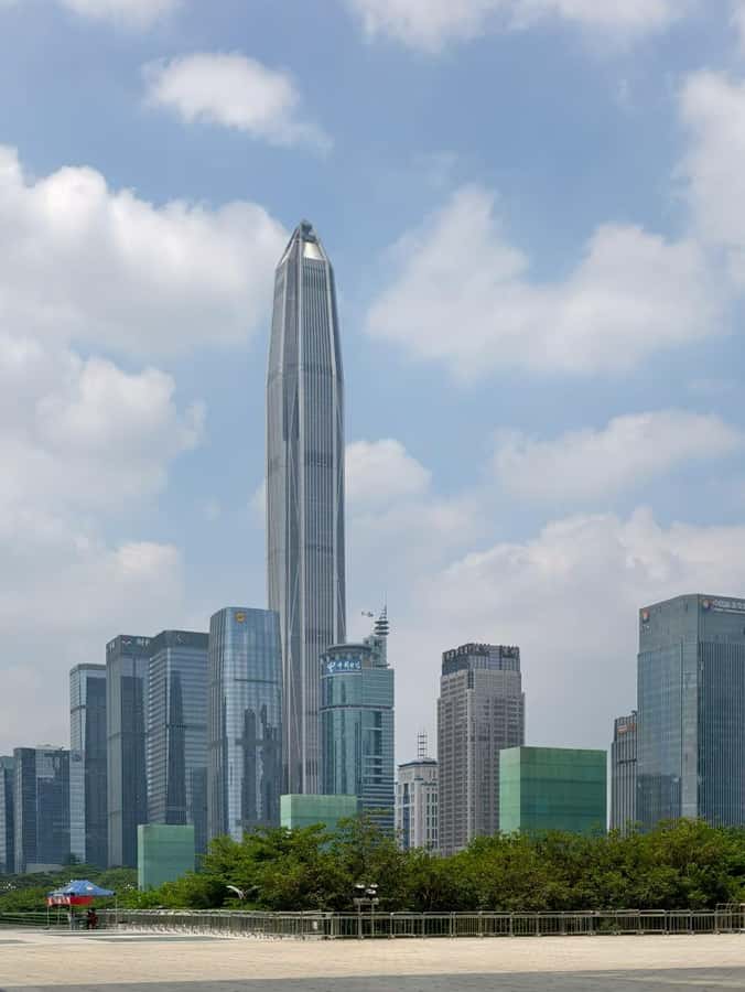 Gen-Z Private Tour: Shenzhen Tech Marvels - Robot-Served Restaurant: QR Ordering and a UFO-Shaped Delivery