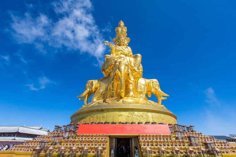 Golden Buddha & Cloud Sea: Emei Mountain Private Tour - Monkeys on Emei: great photos, plus one rule