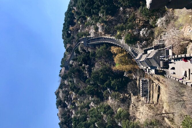 Great Wall Day Tour with Yoyo - The “less tourist” plan: how it improves your photos and your energy