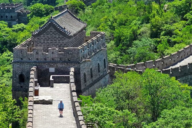 Great Wall Day Tour with Yoyo - Getting picked up near Wangfujing (and why that location helps)