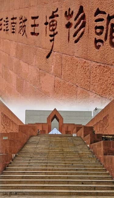 Guangzhou: 2,000-Year-Old Wonder-Nanyue King’s Tomb Ticket - Main Exhibition Hall: 1,133 relics and the Top Ten Treasures focus