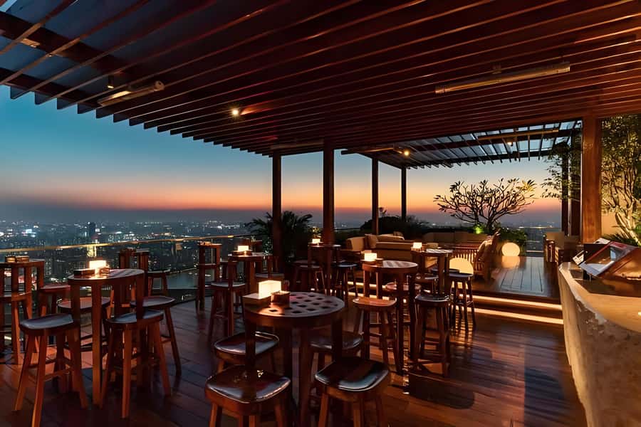 GuangZhou: 70 Floor RoofTop openair Bar, Sunset & Light Show - Sunset timing and the Canton Tower light show from above