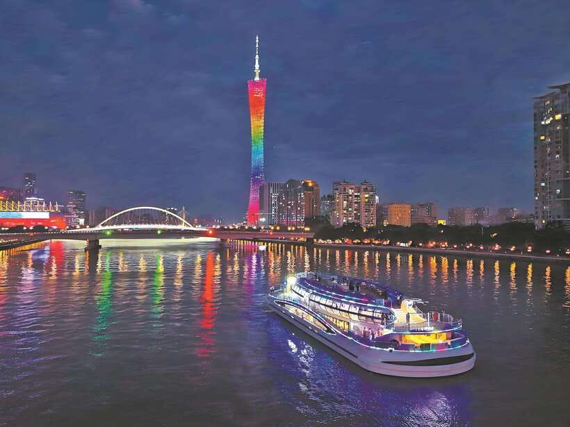 Guangzhou: Roundtrip Cruise Night View from Canton Tower - 50 minutes on the Pearl River: what you’ll see
