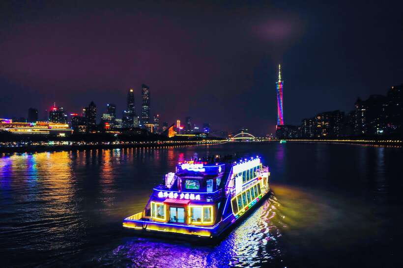 Guangzhou: Roundtrip Cruise Night View from Canton Tower - Timing and boarding: sailing between 18:50 and 21:10