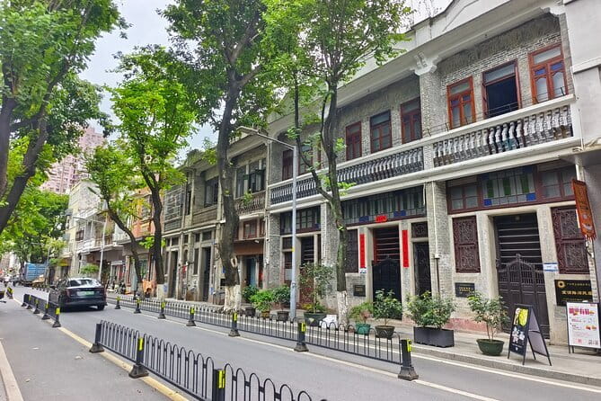 Guangzhou VIP Car Tour– Tailored Sightseeing & Shopping Adventure - Price and what you truly get for $179