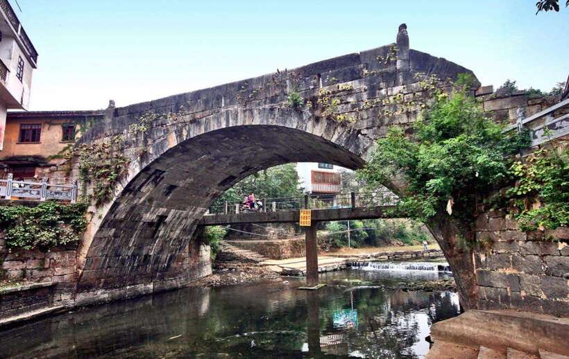 Guilin: Elephant Trunk Hill, Reed Flute Cave & Daxu Old Town - Who this Guilin private tour suits best