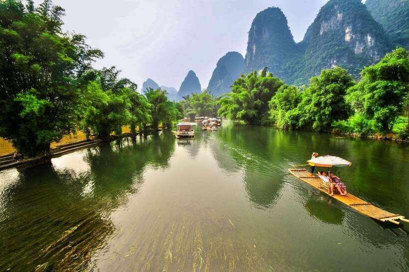 Guilin: Elephant Trunk Hill, Reed Flute Cave & Daxu Old Town - Reed Flute Cave (Ludi Yan): stalactites, names that stick, and cave lighting