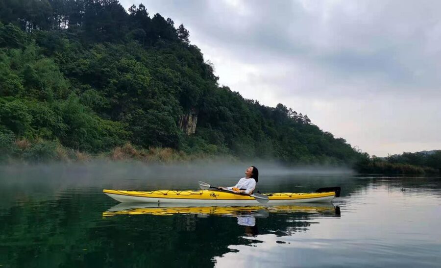 Guilin: Kayaking Adventure with Local Guide - What to bring: sun protection, a change of clothes, and winter essentials