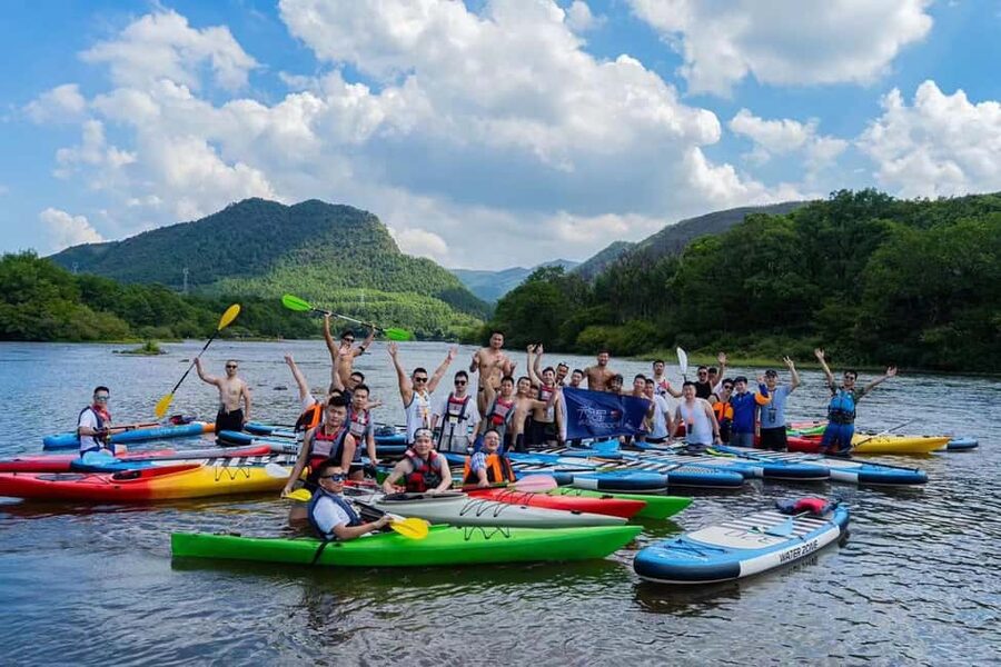 Guilin: Kayaking Adventure with Local Guide - Language and the instruction style: English and Chinese on the water