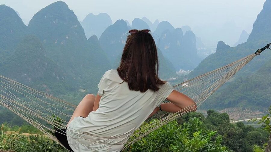 Guilin: Li River Cruise with Buffalo and Tour of Yangshuo - Arrival in Yangshuo and that handy West Street reset