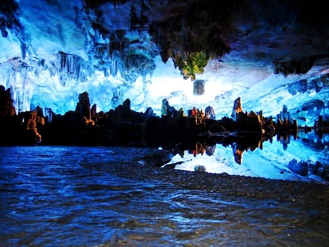 Guilin: Private Full-Day City Tour with Fubo Hill - Fubo Hill and the 1,000 Buddha Cave climb (the part with the most impact)