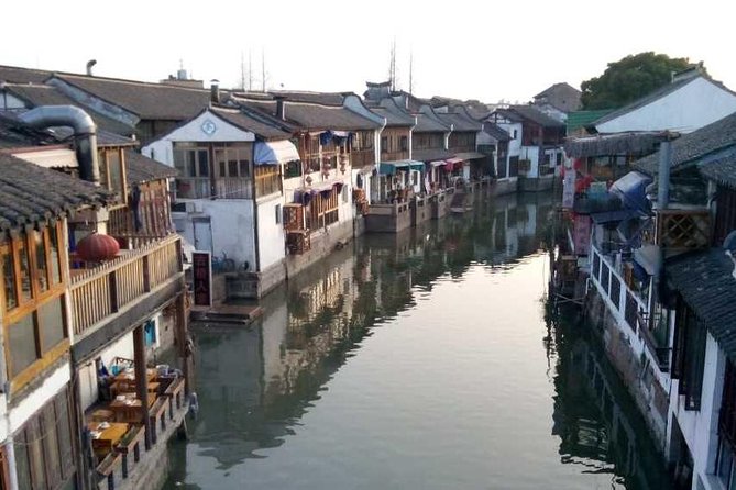Half-Day Private Zhujiajiao Water Town Tour with Boat Ride from Shanghai - Lunch, Shopping, and Where Your Guide Adds the Most Value