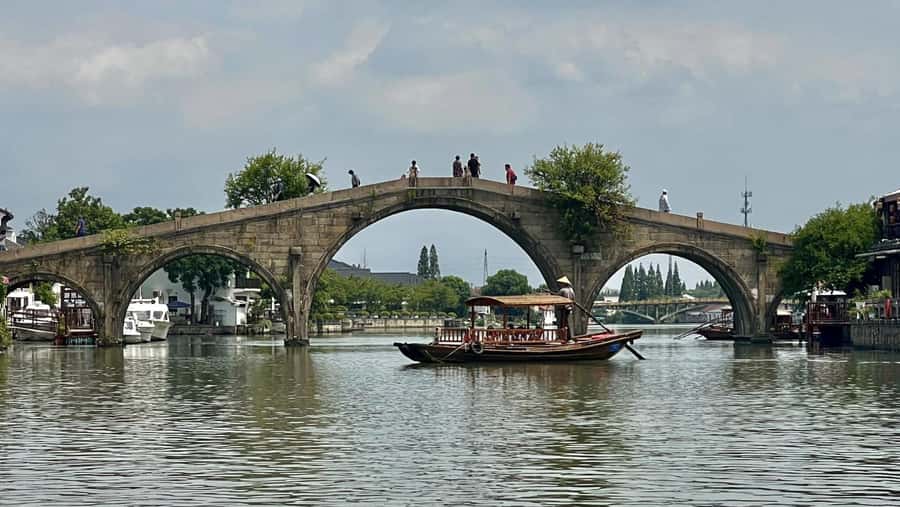 Half-Day Zhujiajiao Water Town Wonders Private Tour - The Canal Boat Ride: Why It Is the Best Use of Your 5 Hours