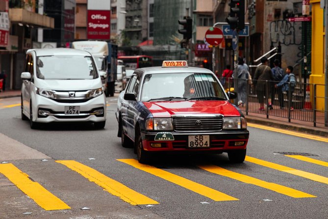 Highlights & Hidden Gems With Locals: Best of Hong Kong Private Tour - Man Mo Temple: pause for calm and live ritual