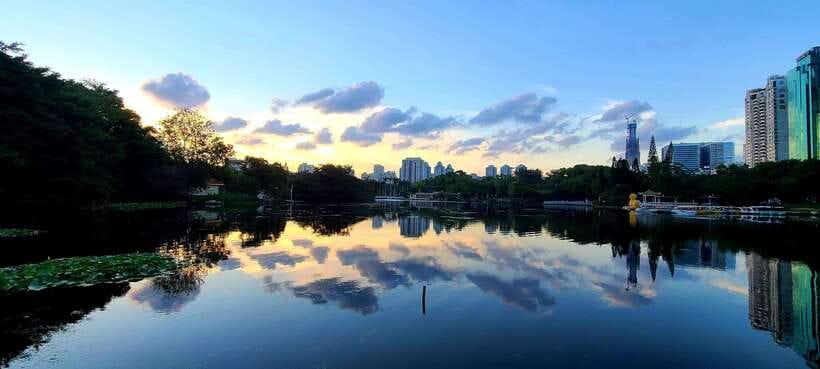 Historia and Entertain Tour of the Youngest City of China - Hua Qiang District: where the value per square meter becomes the story