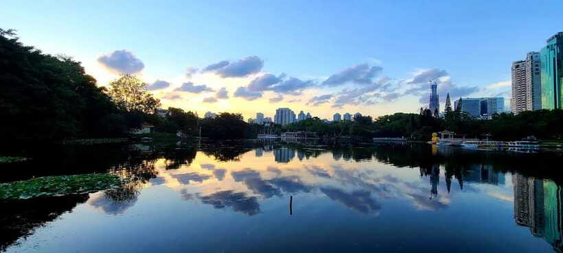 Historia and Entertain Tour of the Youngest City of China - Skyline views and the hilltop that explains the city axis