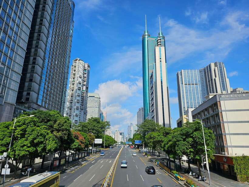 Historia and Entertain Tour of the Youngest City of China - Plaza of Citizens and Fu Tian’s 40-year transformation