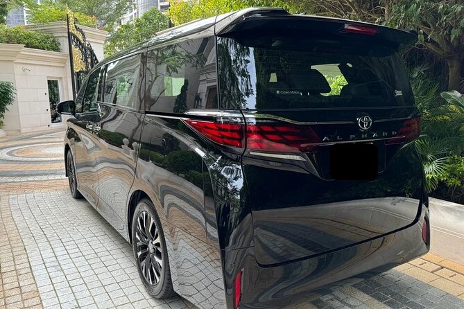 Hong Kong Airport Transfer Luxury MPV - Meeting at Arrival Hall B, and How You Actually Find Your Driver