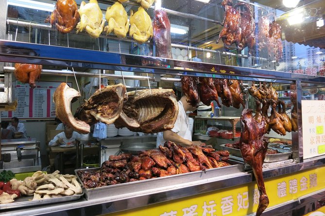 Hong Kong Cantonese Culinary Private Walking Tour - Sham Shui Po: Fa Yuen Street Market and the Municipal Services Building