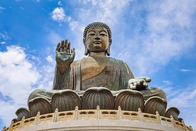 Hong Kong City Highlights and Hidden Gems by Private Car - Hollywood Road and the temple pause at Man Mo