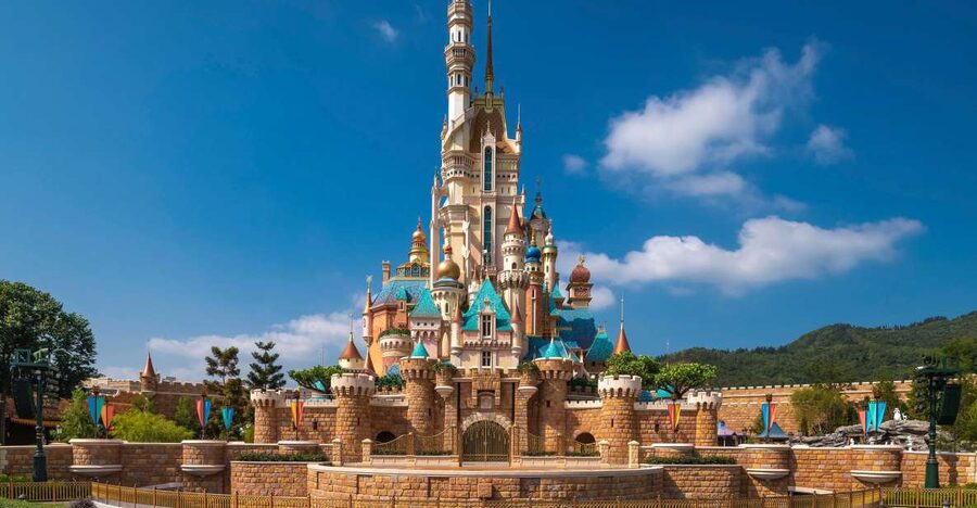 Hong Kong Disneyland Park Tickets - Your ride lineup: how to use the included list like a smart route