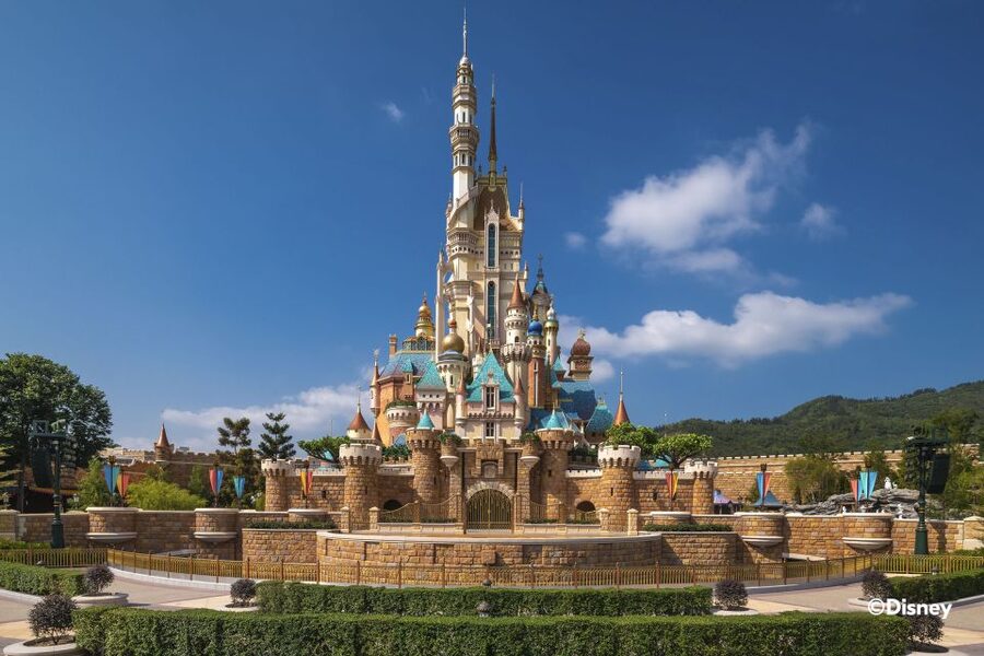 Hong Kong Disneyland Park Tickets - Ticket entry that saves time: mobile QR, offline access, and what it does not fix